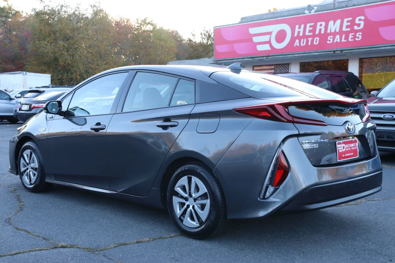 2017 Toyota Prius Prime Plus Hatchback 4D in gray — photo 6 of 36