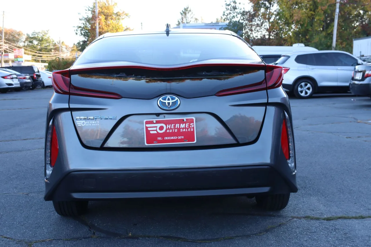 2017 Toyota Prius Prime Plus Hatchback 4D in gray — photo 8 of 36