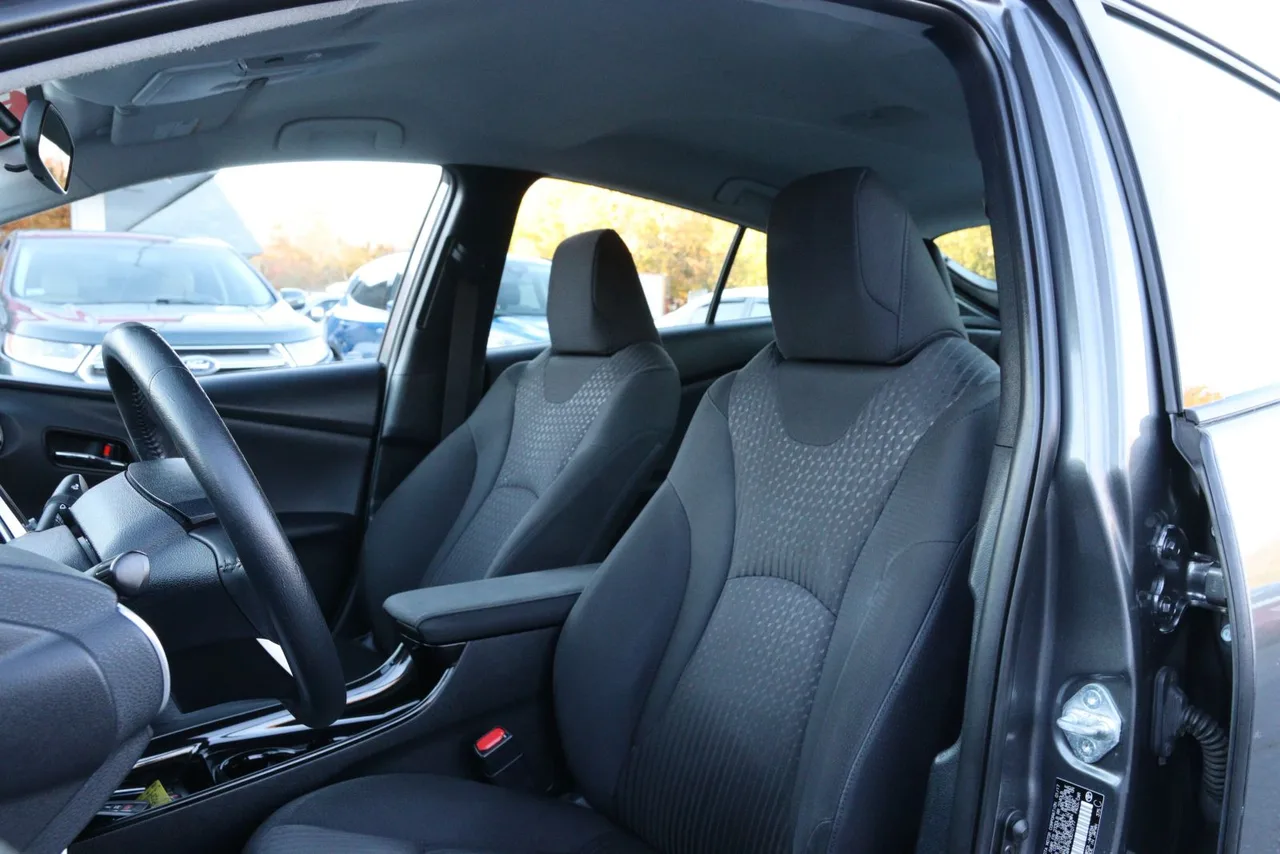 2017 Toyota Prius Prime Plus Hatchback 4D in gray — photo 14 of 36