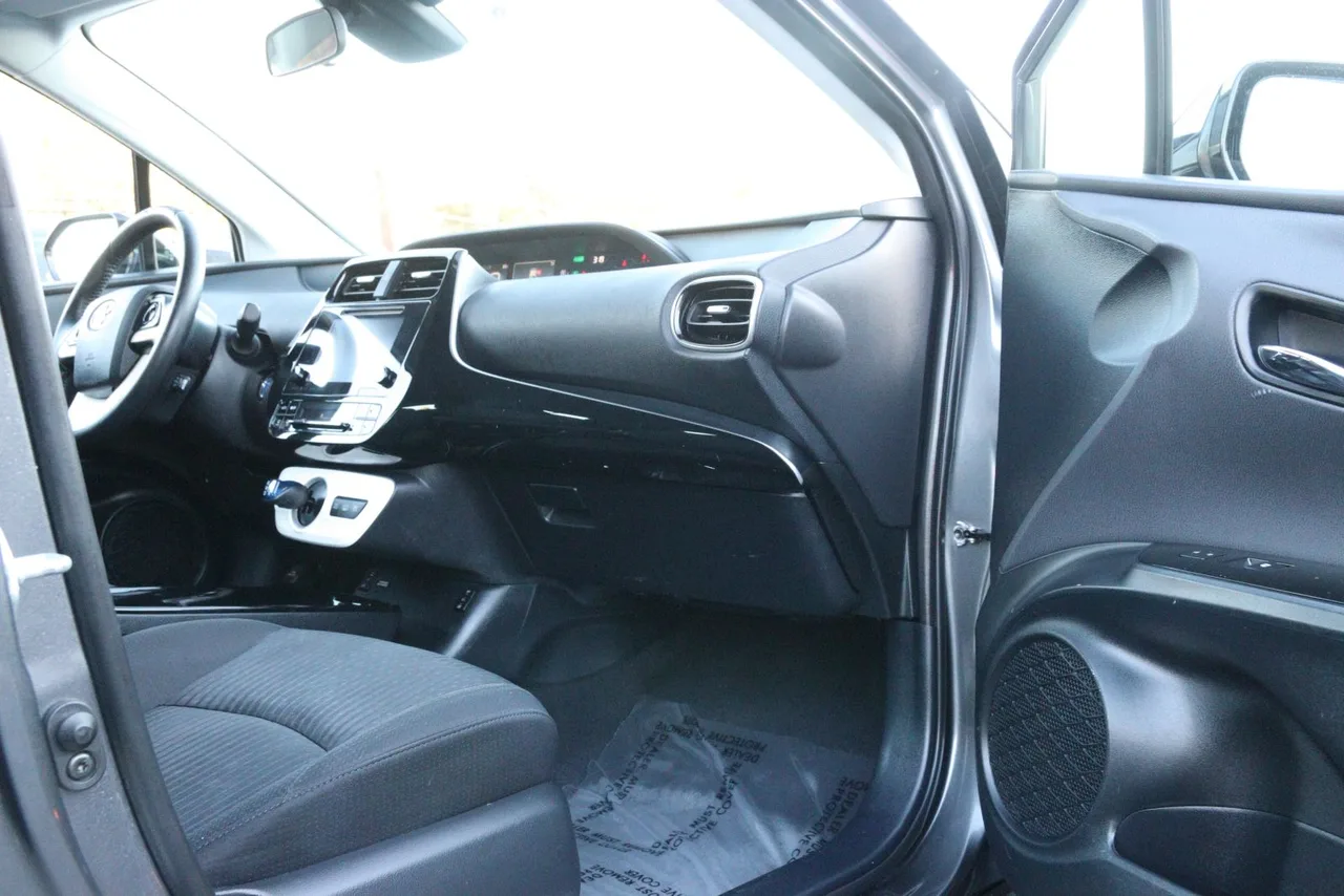 2017 Toyota Prius Prime Plus Hatchback 4D in gray — photo 22 of 36