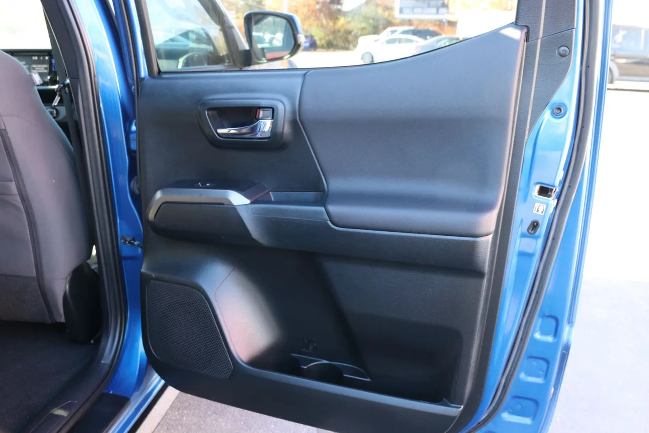 2017 Toyota Tacoma Double Cab TRD Sport Pickup 4D 5 ft in blue — photo 20 of 37