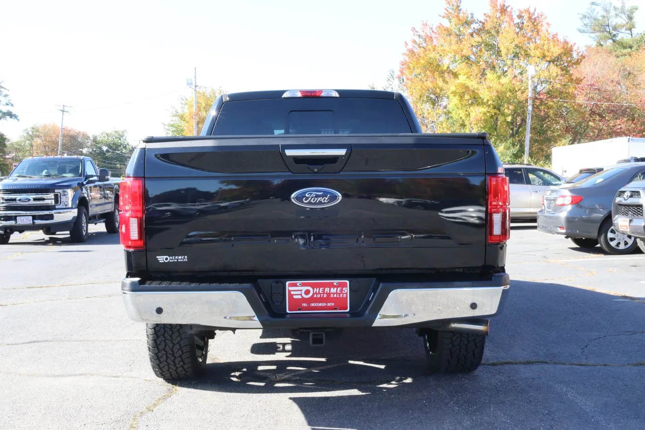 2018 Ford F150 Super Cab Lariat Pickup 4D 6 1/2 ft in black — photo 9 of 43