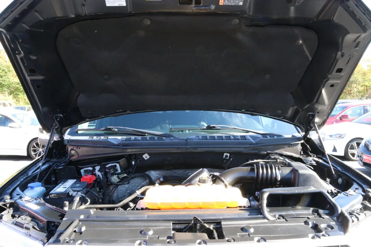2018 Ford F150 Super Cab Lariat Pickup 4D 6 1/2 ft in black — photo 11 of 43