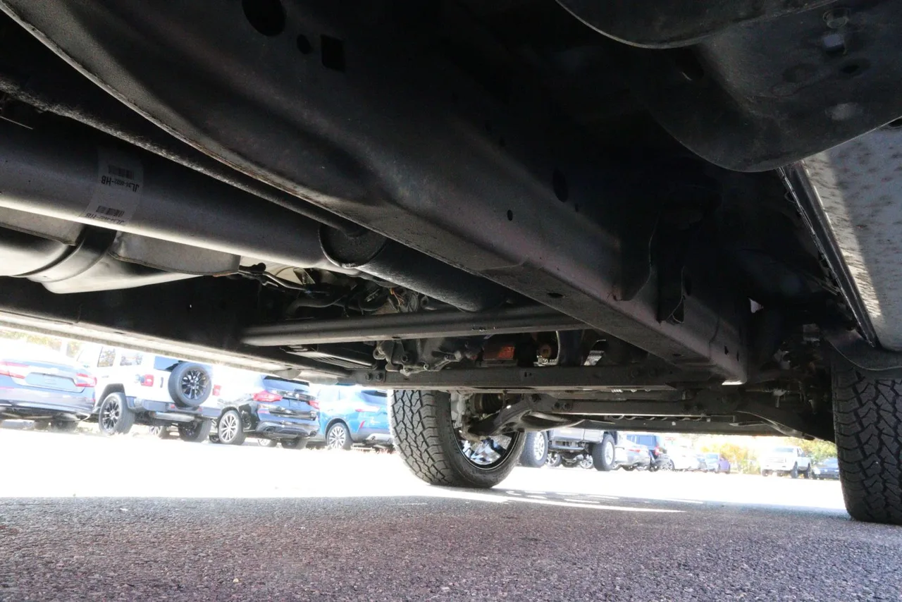 2018 Ford F150 Super Cab Lariat Pickup 4D 6 1/2 ft in black — photo 14 of 43