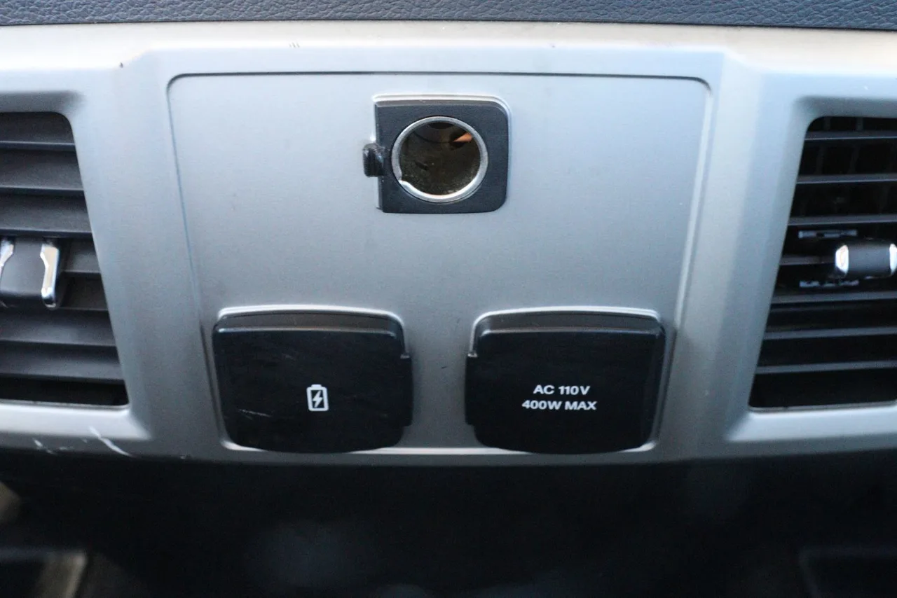 2018 Ford F150 Super Cab Lariat Pickup 4D 6 1/2 ft in black — photo 29 of 43