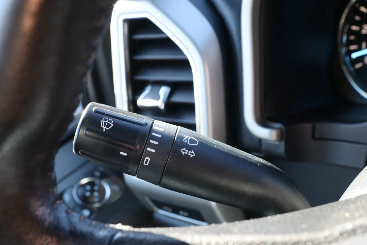 2018 Ford F150 Super Cab Lariat Pickup 4D 6 1/2 ft in black — photo 39 of 43