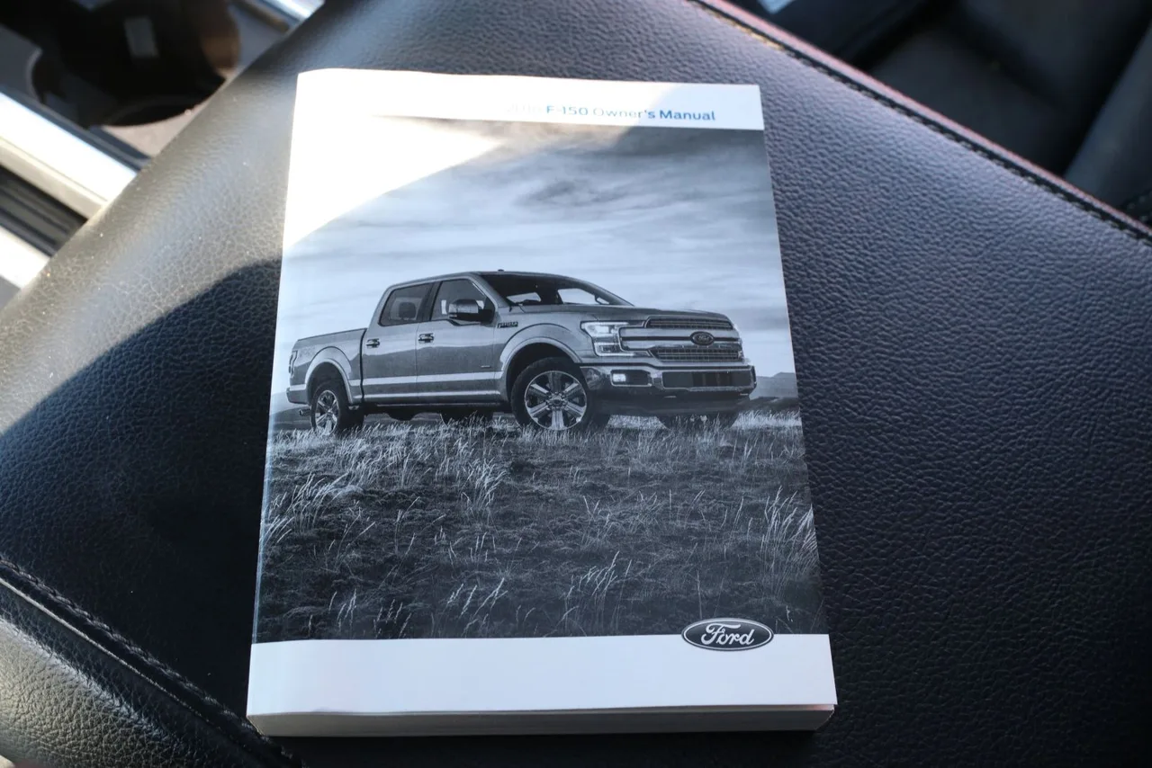 2018 Ford F150 Super Cab Lariat Pickup 4D 6 1/2 ft in black — photo 43 of 43