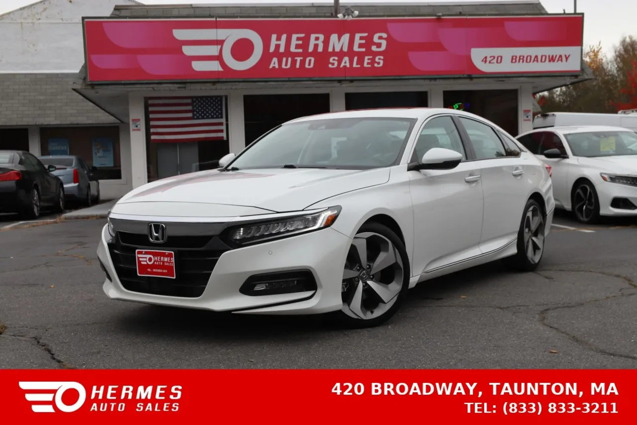 2018 Honda Accord Touring Sedan 4D in white — photo 1 of 44