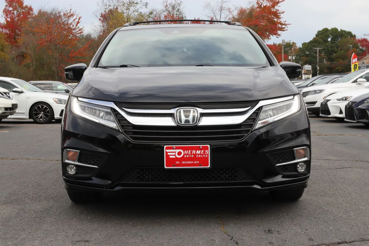2018 Honda Odyssey Touring Minivan 4D in black — photo 2 of 39