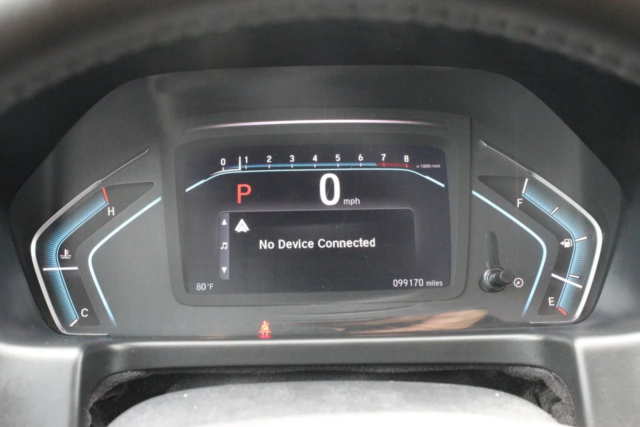 2018 Honda Odyssey Touring Minivan 4D in black — photo 30 of 39
