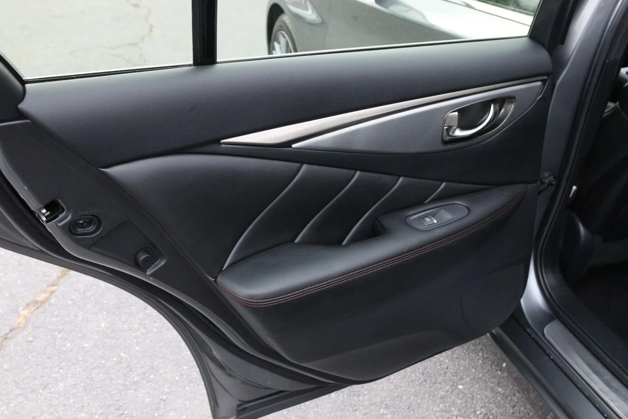 2018 Infiniti Q50 Red Sport 400 Sedan 4D in gray — photo 19 of 38