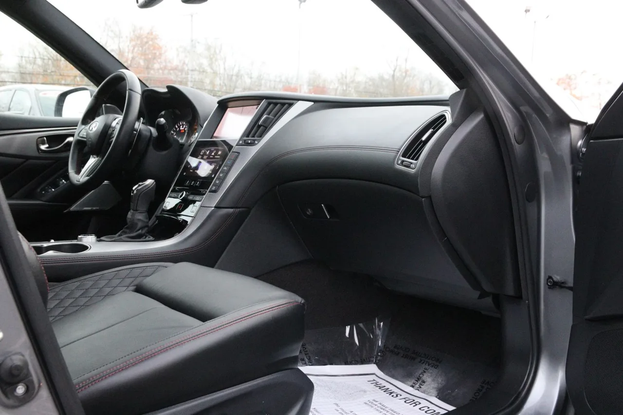 2018 Infiniti Q50 Red Sport 400 Sedan 4D in gray — photo 25 of 38