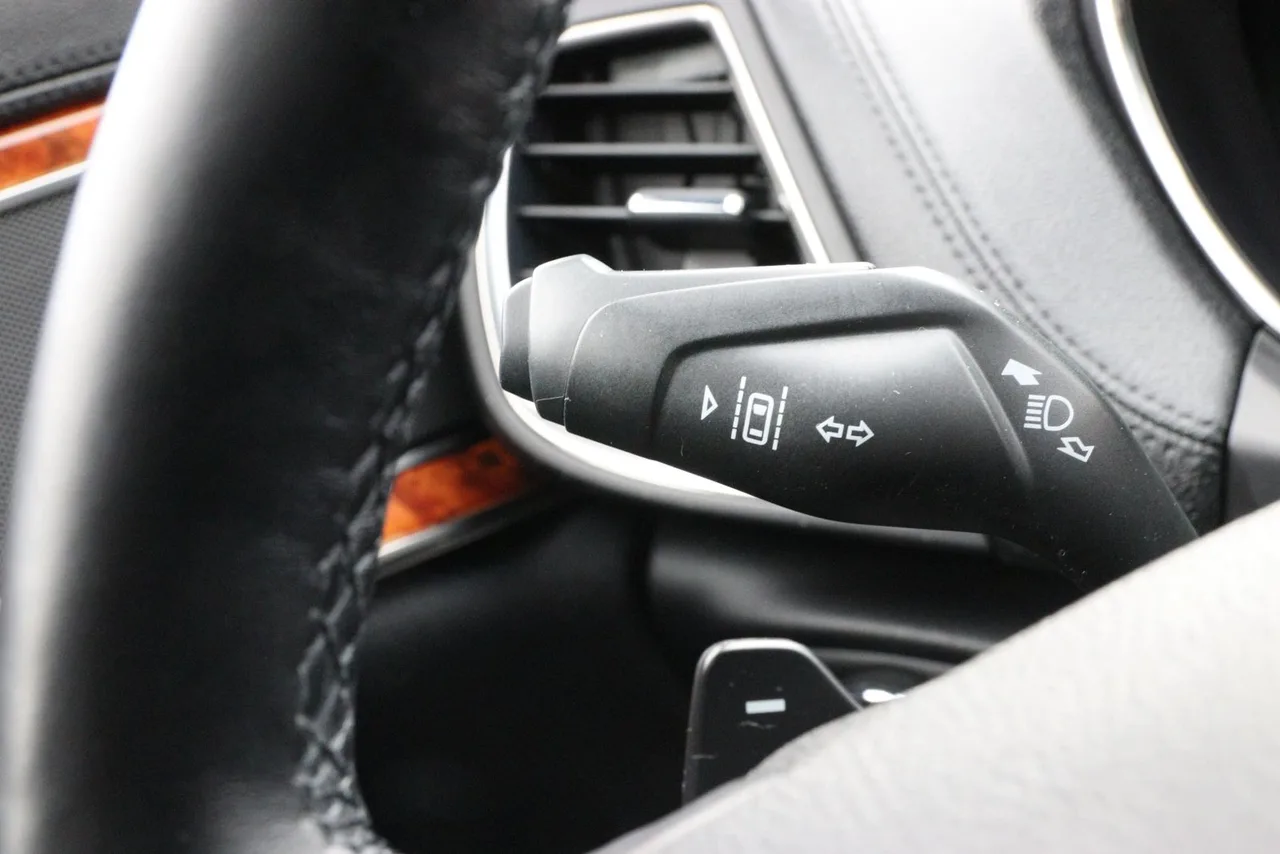 2018 Lincoln MKX Reserve Sport Utility 4D in white — photo 31 of 35