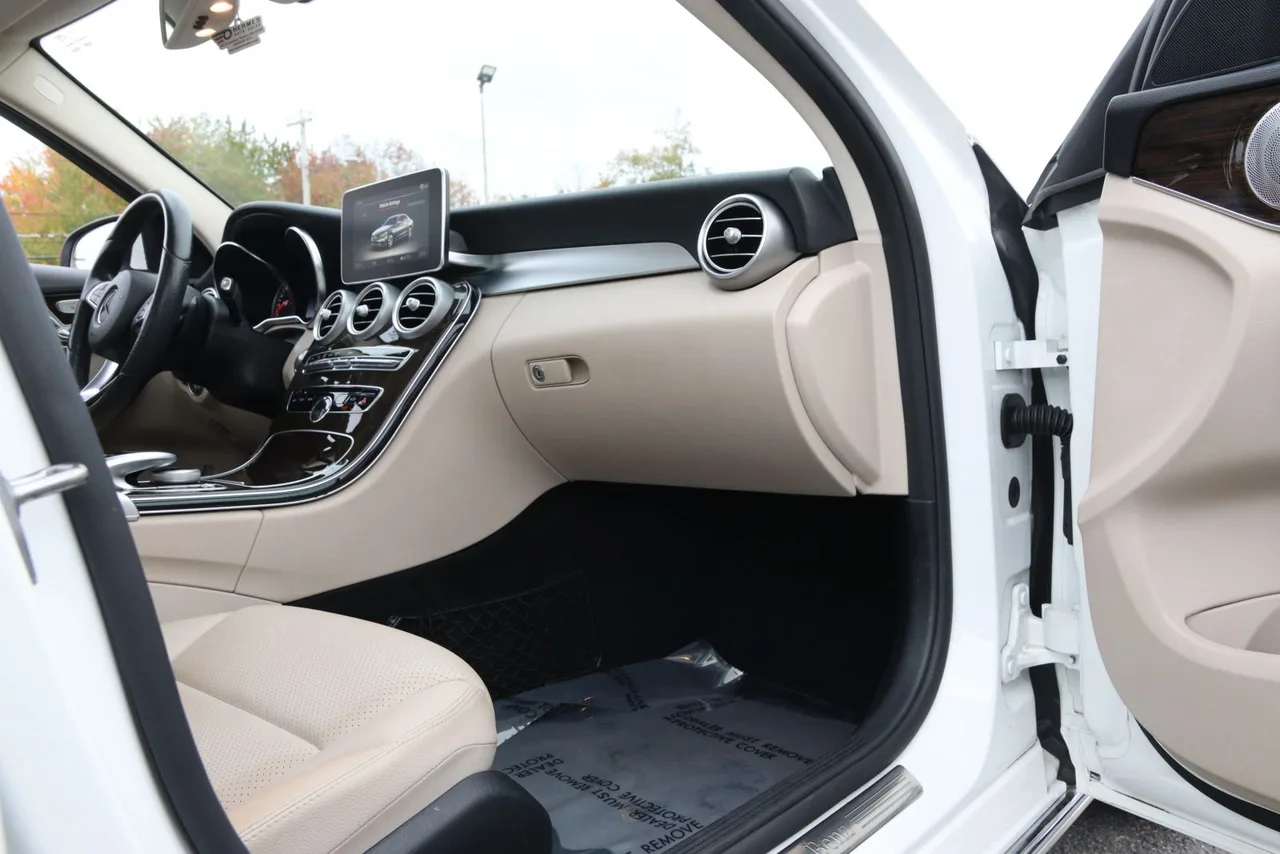 2018 Mercedes-Benz C-Class C 300 4MATIC Sedan 4D in white — photo 26 of 43
