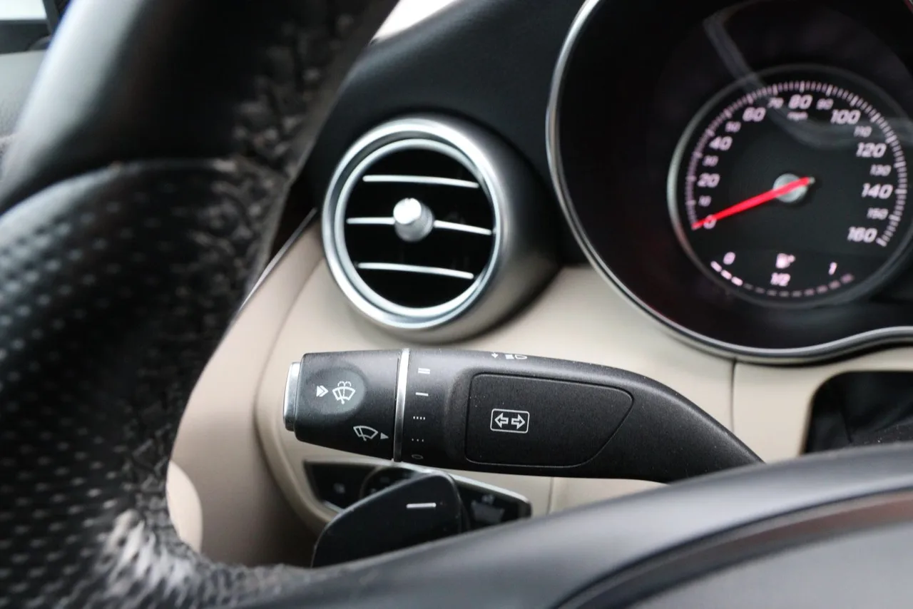 2018 Mercedes-Benz C-Class C 300 4MATIC Sedan 4D in white — photo 38 of 43