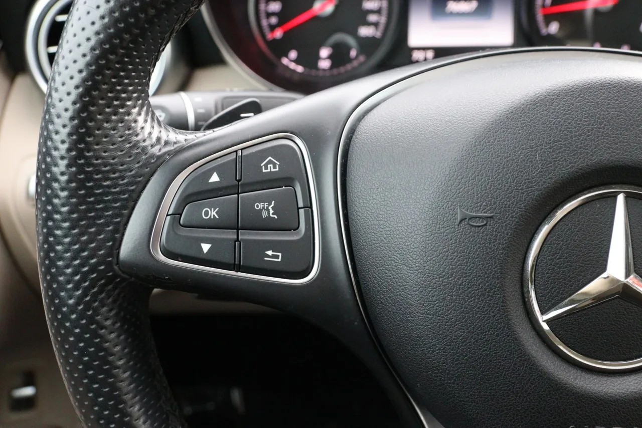 2018 Mercedes-Benz C-Class C 300 4MATIC Sedan 4D in white — photo 40 of 43