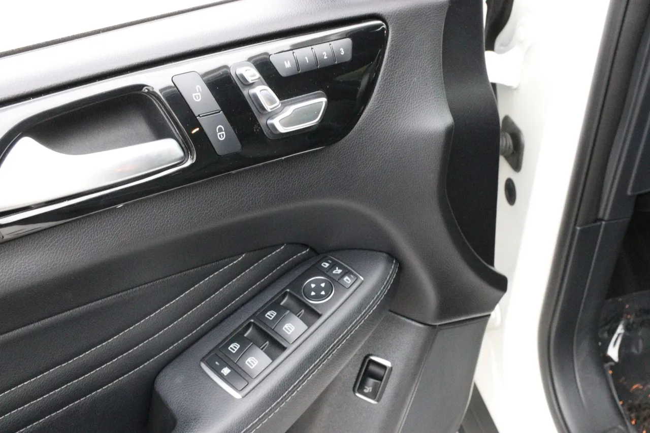 2018 Mercedes-Benz AMG GLE Coupe GLE 43 Sport Utility 4D in white — photo 16 of 25