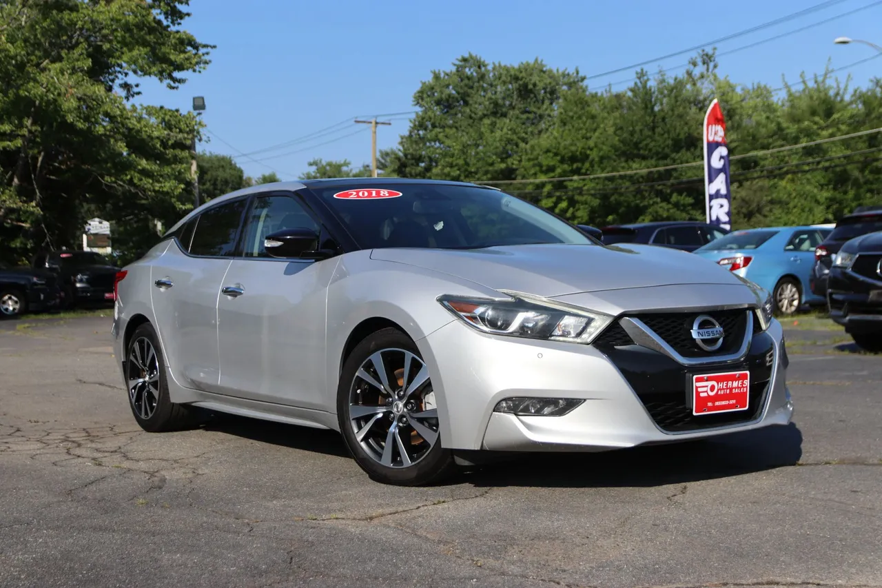 2018 Nissan Maxima SL Sedan 4D in silver — photo 8 of 33