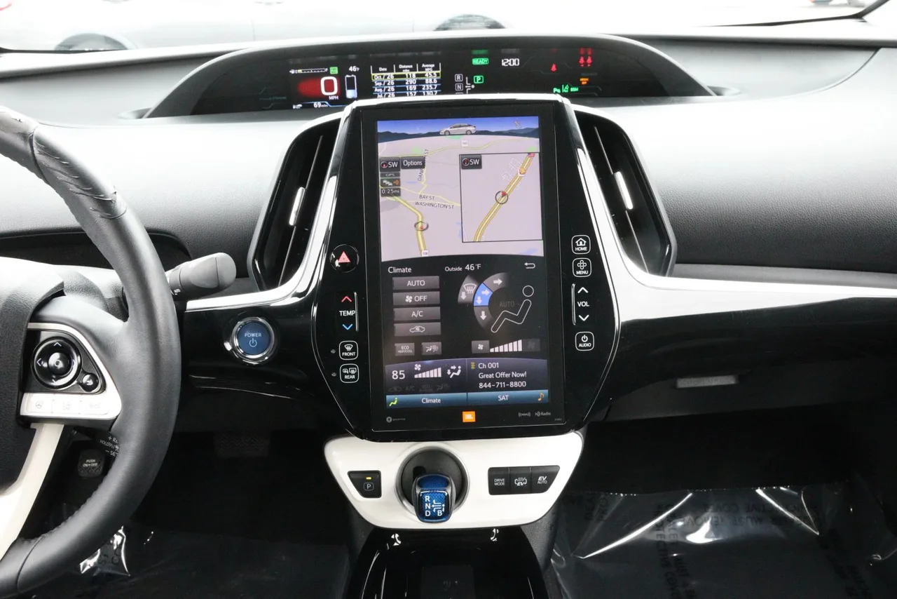 2018 Toyota Prius Prime Advanced Hatchback 4D in blue — photo 26 of 32