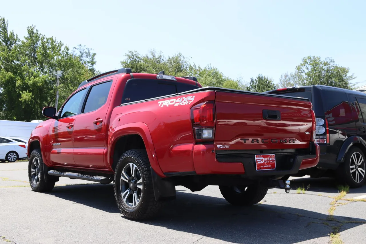 2018 Toyota Tacoma Double Cab TRD Sport Pickup 4D 5 ft in red — photo 4 of 36