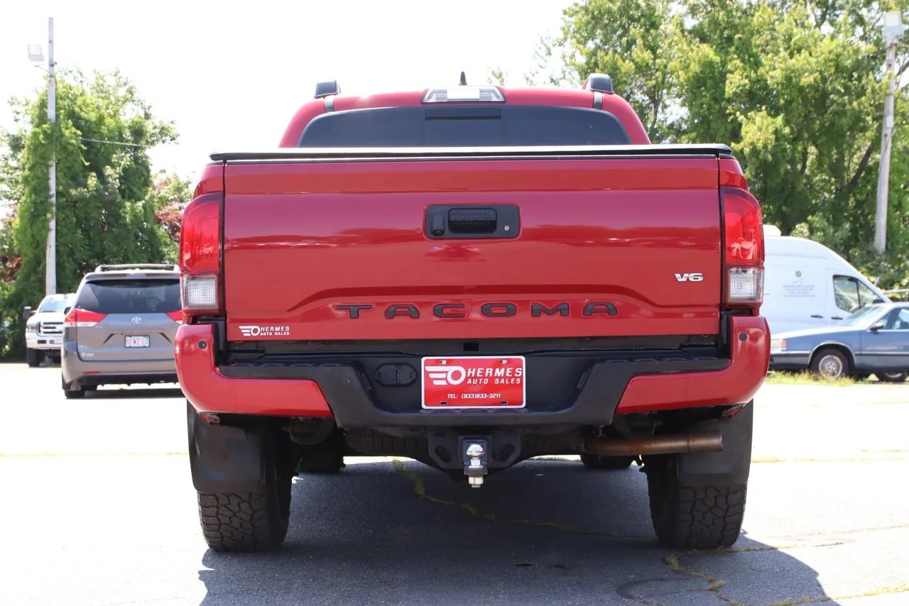 2018 Toyota Tacoma Double Cab TRD Sport Pickup 4D 5 ft in red — photo 5 of 36