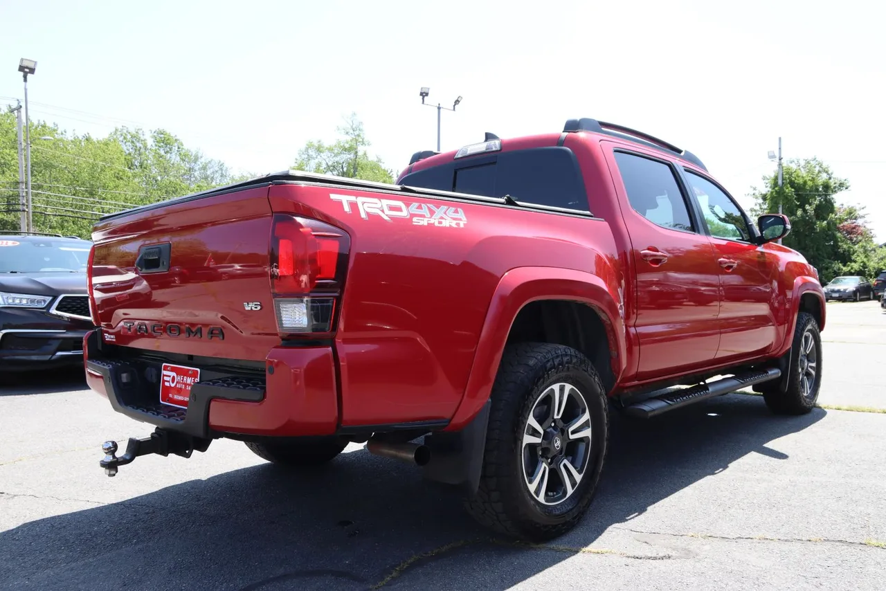 2018 Toyota Tacoma Double Cab TRD Sport Pickup 4D 5 ft in red — photo 7 of 36