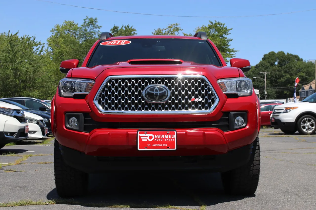 2018 Toyota Tacoma Double Cab TRD Sport Pickup 4D 5 ft in red — photo 9 of 36