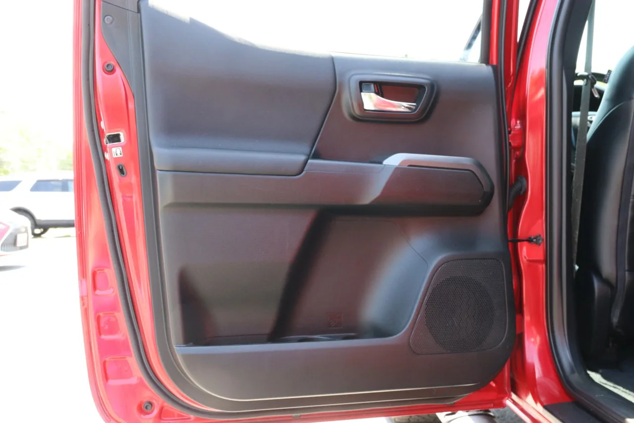 2018 Toyota Tacoma Double Cab TRD Sport Pickup 4D 5 ft in red — photo 20 of 36
