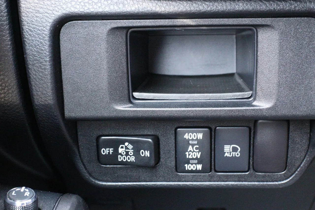 2018 Toyota Tacoma Double Cab TRD Sport Pickup 4D 5 ft in red — photo 27 of 36