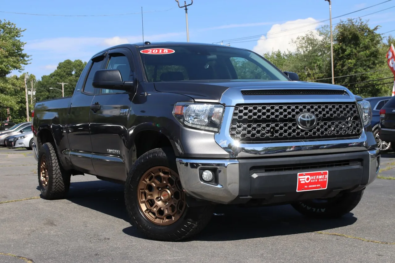 2018 Toyota Tundra Double Cab SR5 Pickup 4D 6 1/2 ft in gray — photo 3 of 31