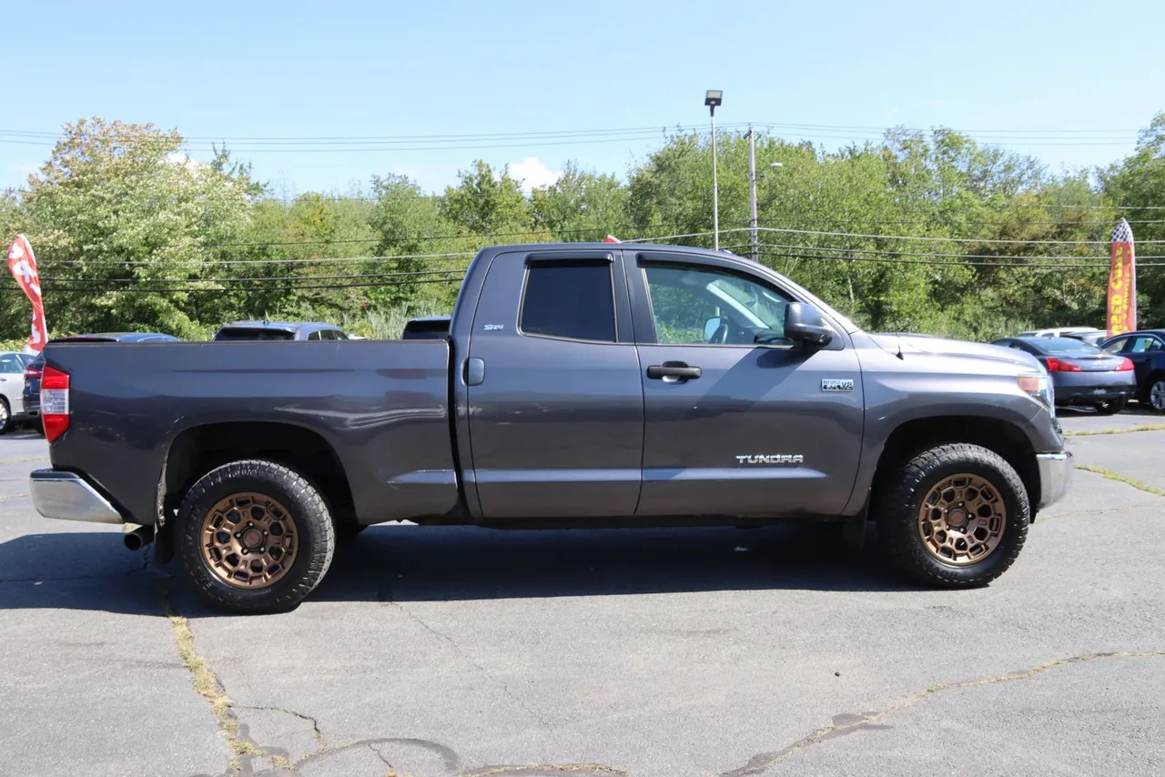 2018 Toyota Tundra Double Cab SR5 Pickup 4D 6 1/2 ft in gray — photo 9 of 31