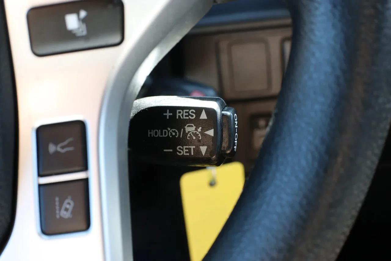2018 Toyota Tundra Double Cab SR5 Pickup 4D 6 1/2 ft in gray — photo 21 of 31