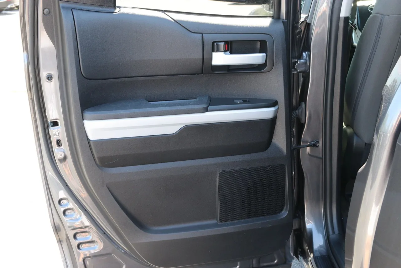 2018 Toyota Tundra Double Cab SR5 Pickup 4D 6 1/2 ft in gray — photo 28 of 31