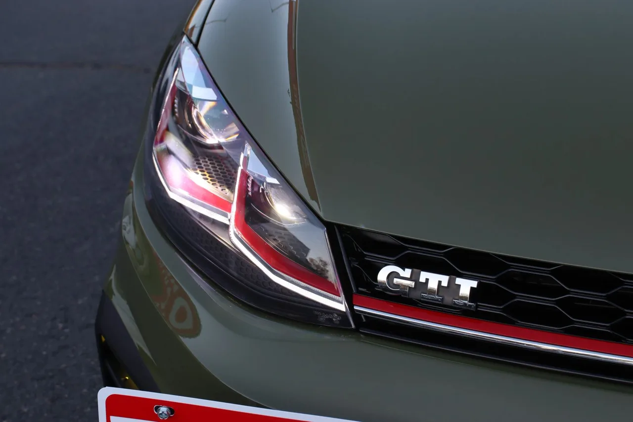 2018 Volkswagen Golf GTI S Hatchback Sedan 4D in green — photo 3 of 41