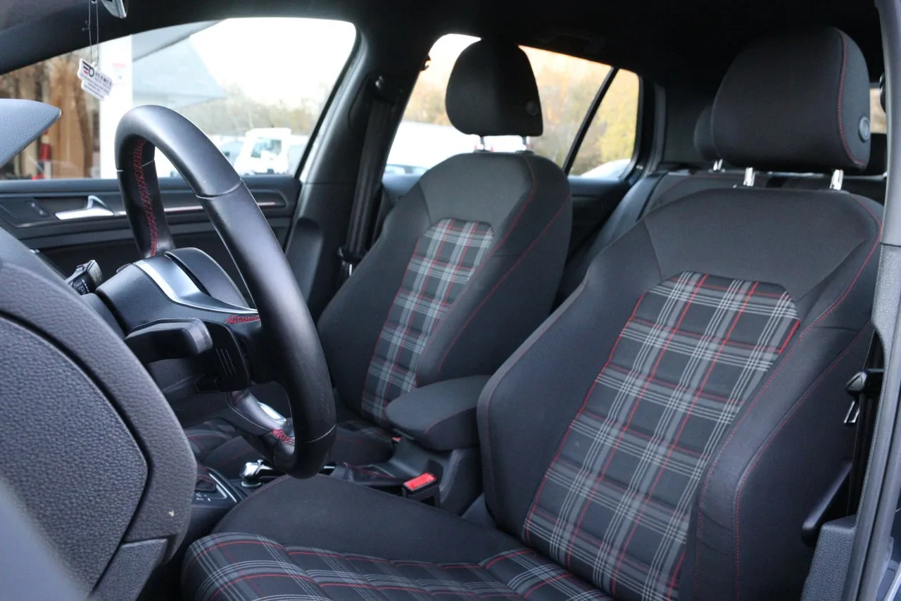 2018 Volkswagen Golf GTI S Hatchback Sedan 4D in green — photo 17 of 41