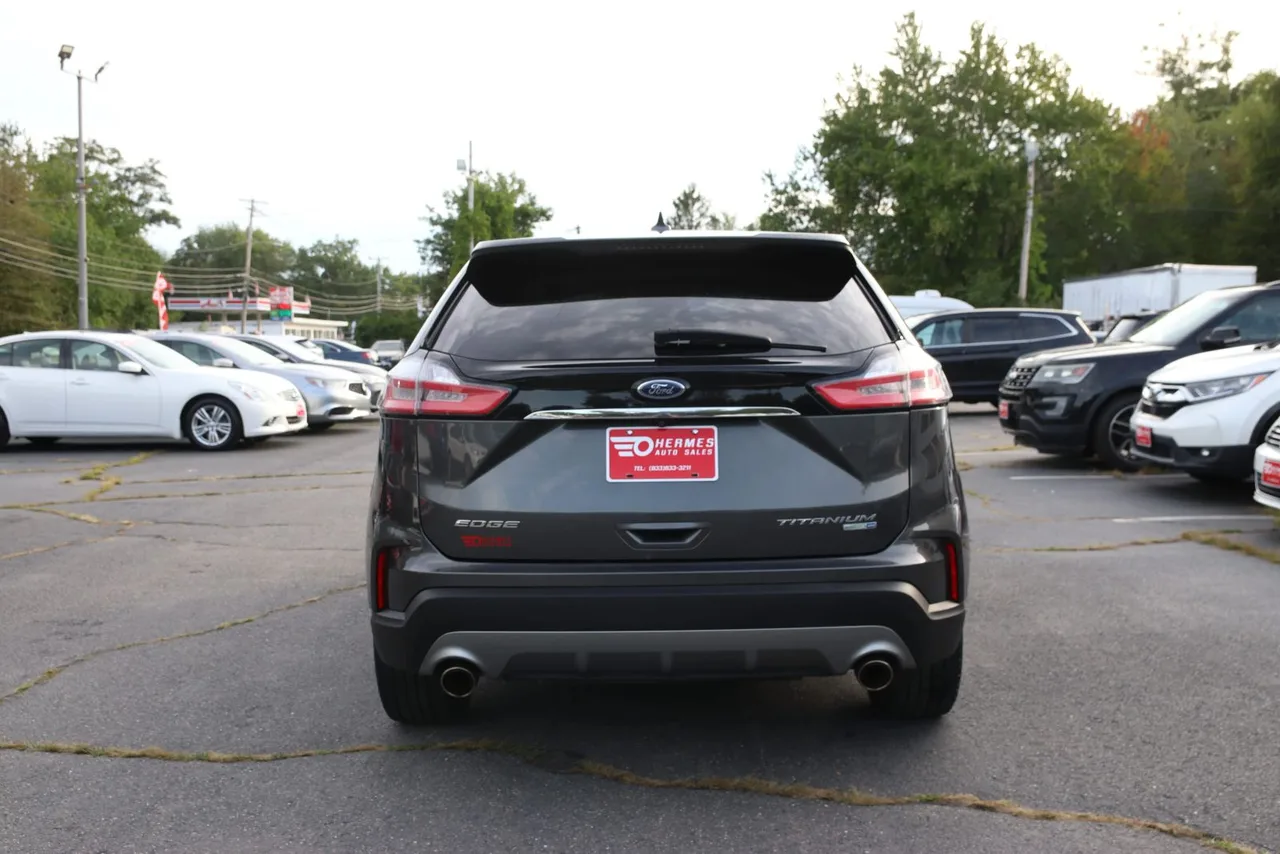2019 Ford Edge Titanium Sport Utility 4D in gray — photo 7 of 34