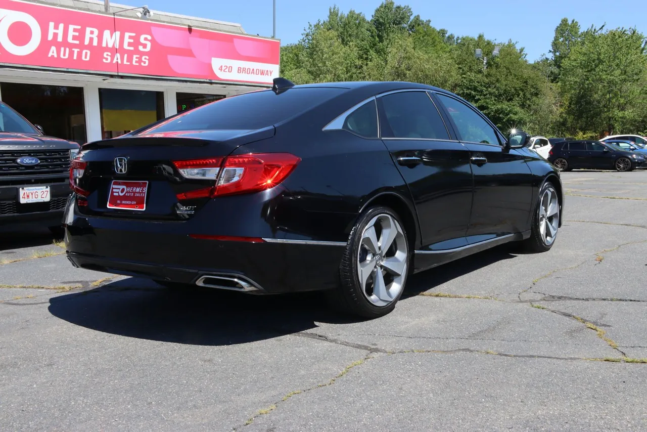 2019 Honda Accord Touring Sedan 4D in black — photo 8 of 33