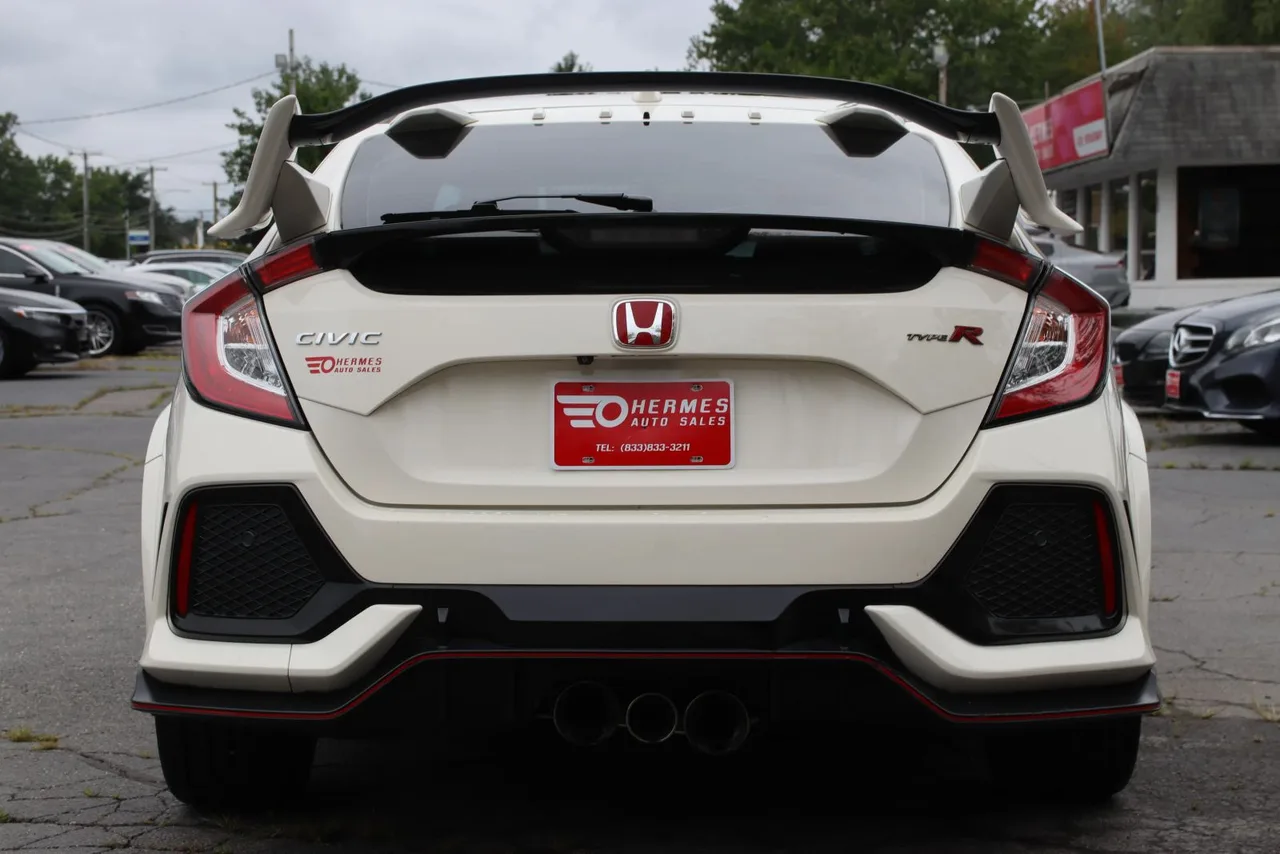 2019 Honda Civic Type R Touring Hatchback Sedan 4D in white — photo 6 of 27