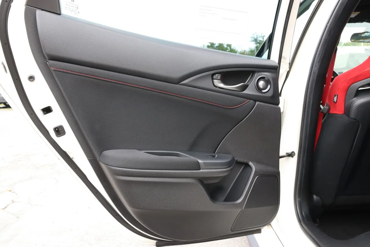 2019 Honda Civic Type R Touring Hatchback Sedan 4D in white — photo 23 of 27