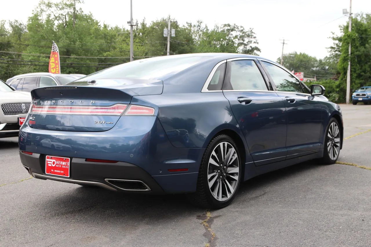 2019 Lincoln MKZ Reserve II Sedan 4D in blue — photo 5 of 33