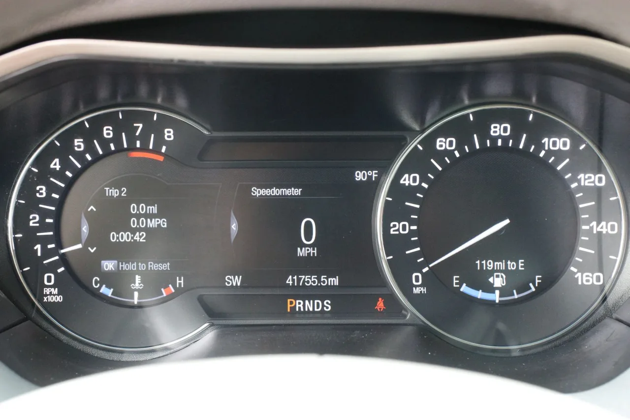 2019 Lincoln MKZ Reserve II Sedan 4D in blue — photo 18 of 33