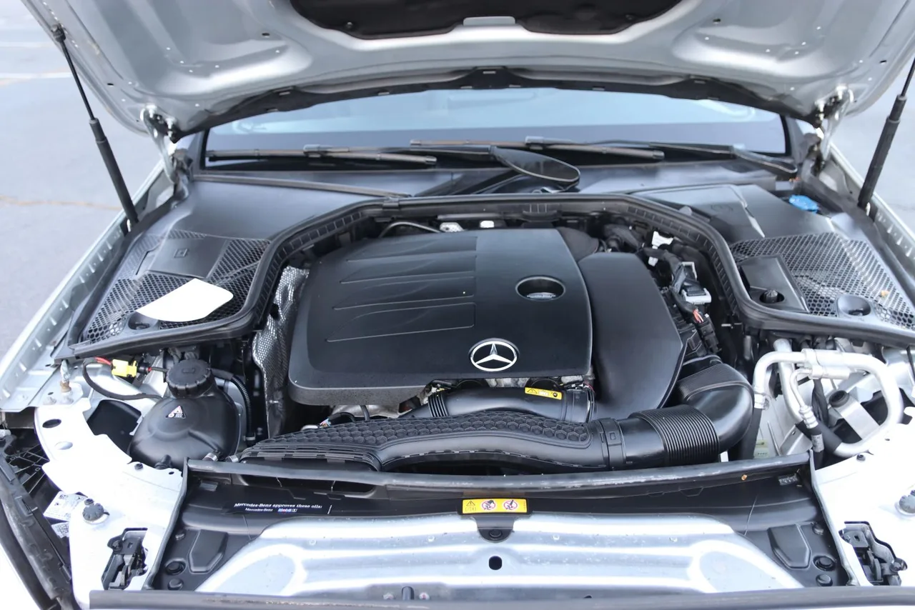 2019 Mercedes-Benz C-Class C 300 4MATIC Sedan 4D in silver — photo 12 of 45