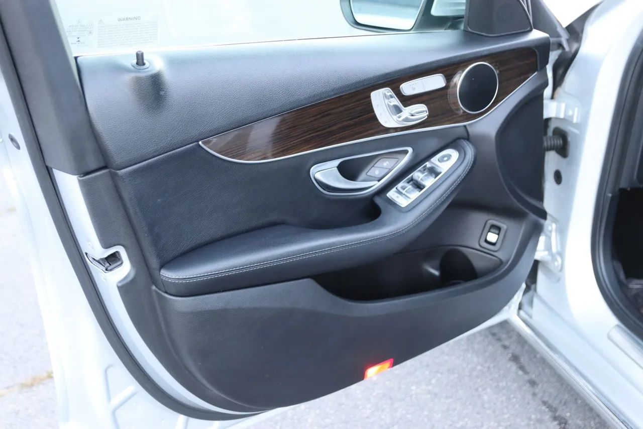 2019 Mercedes-Benz C-Class C 300 4MATIC Sedan 4D in silver — photo 13 of 45