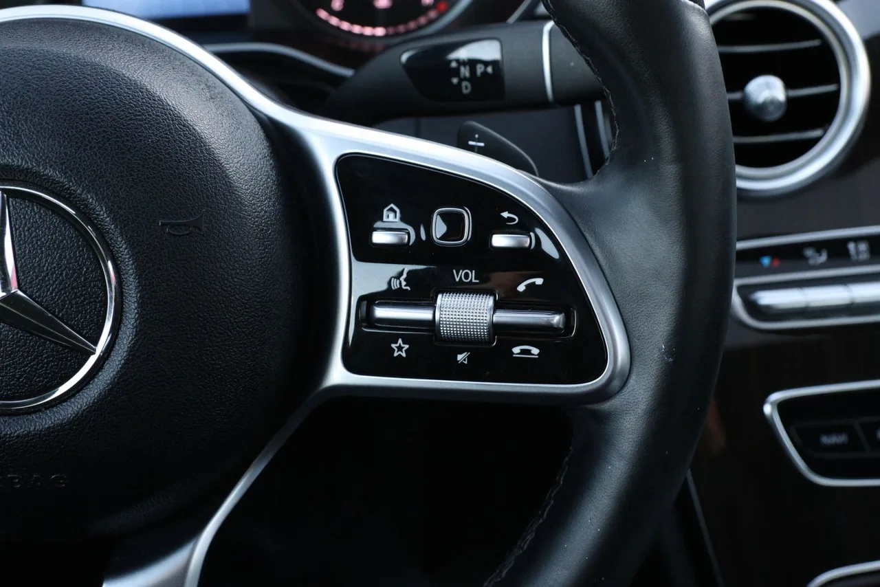 2019 Mercedes-Benz C-Class C 300 4MATIC Sedan 4D in silver — photo 43 of 45