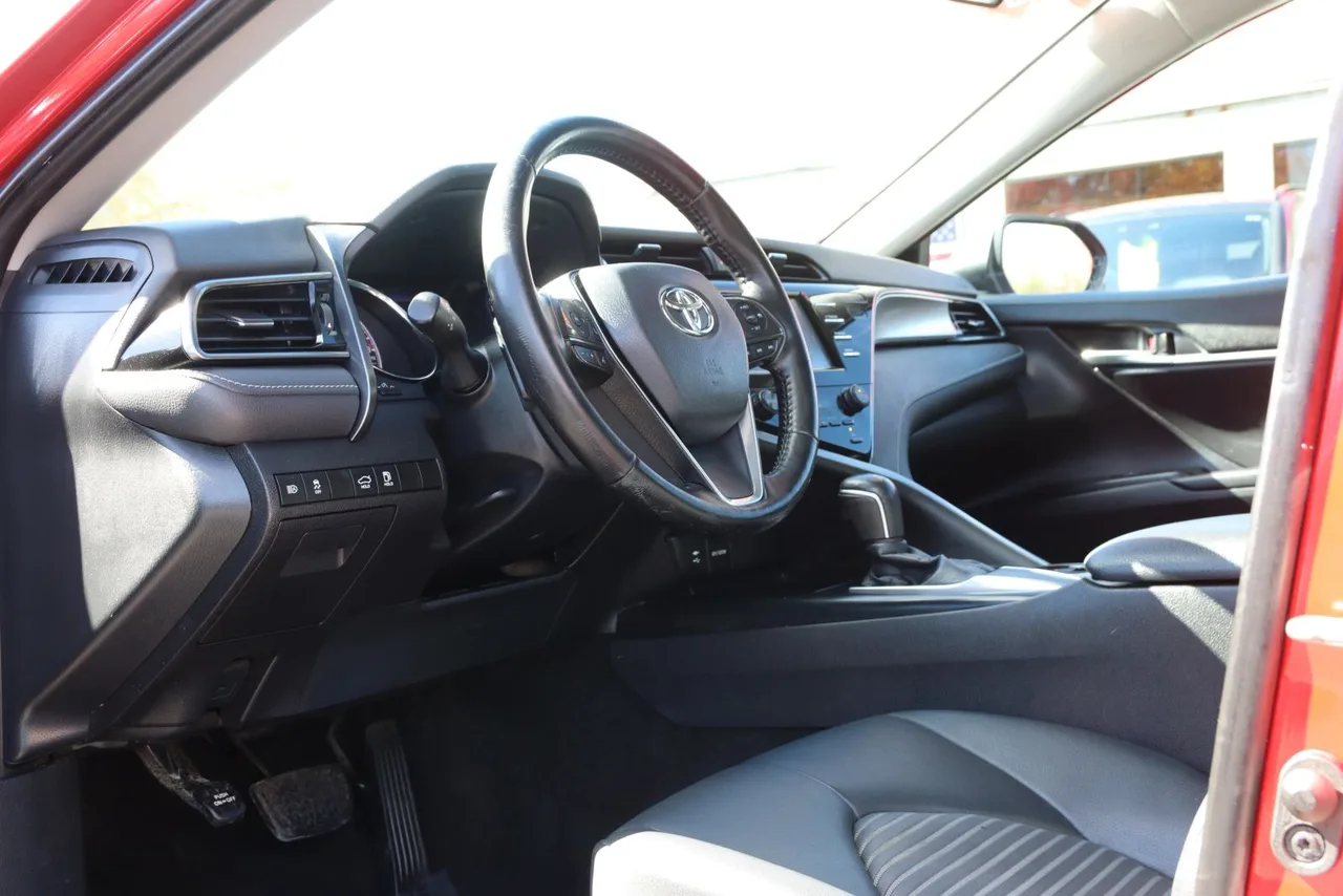 2019 Toyota Camry SE Sedan 4D in red — photo 12 of 37