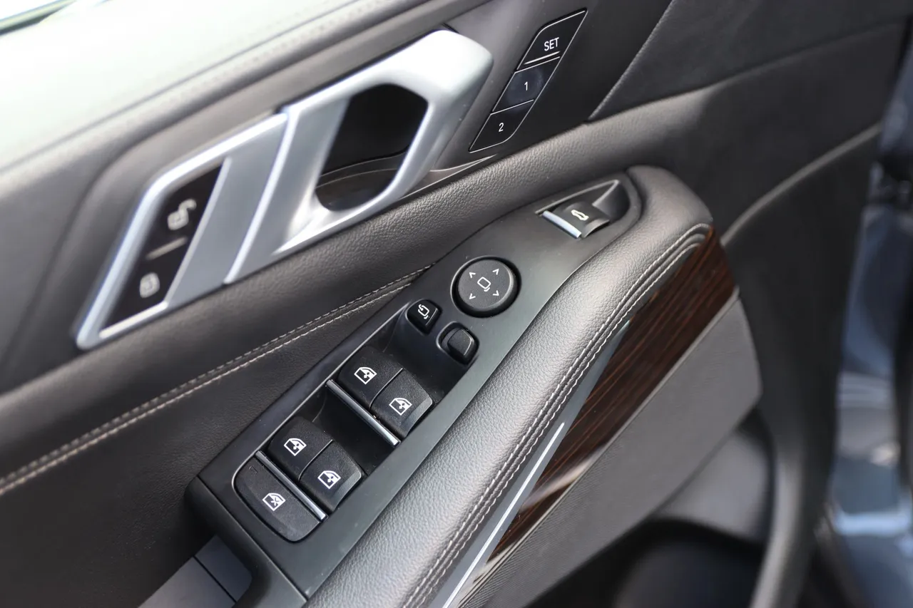 2020 BMW X5 xDrive40i Sport Utility 4D in gray — photo 10 of 31