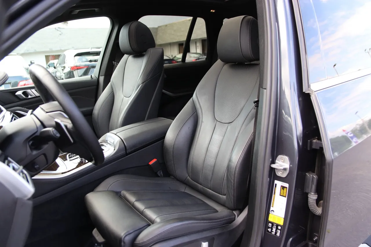 2020 BMW X5 xDrive40i Sport Utility 4D in gray — photo 11 of 31