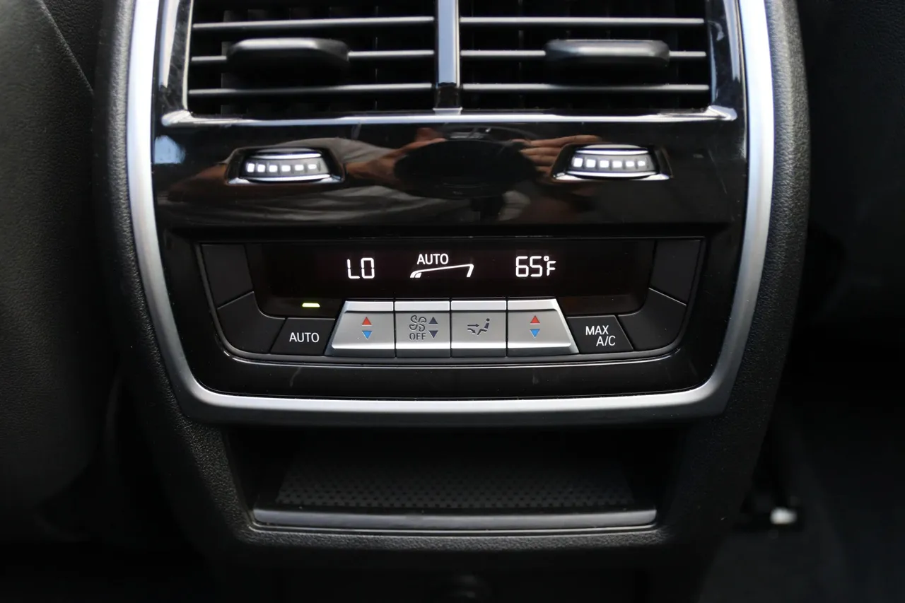 2020 BMW X5 xDrive40i Sport Utility 4D in gray — photo 15 of 31