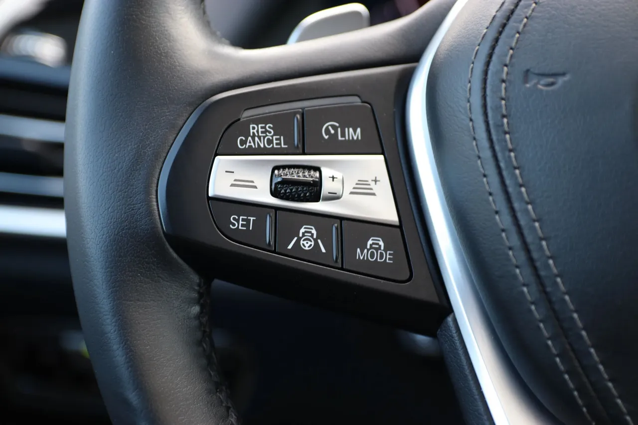 2020 BMW X5 xDrive40i Sport Utility 4D in gray — photo 20 of 31