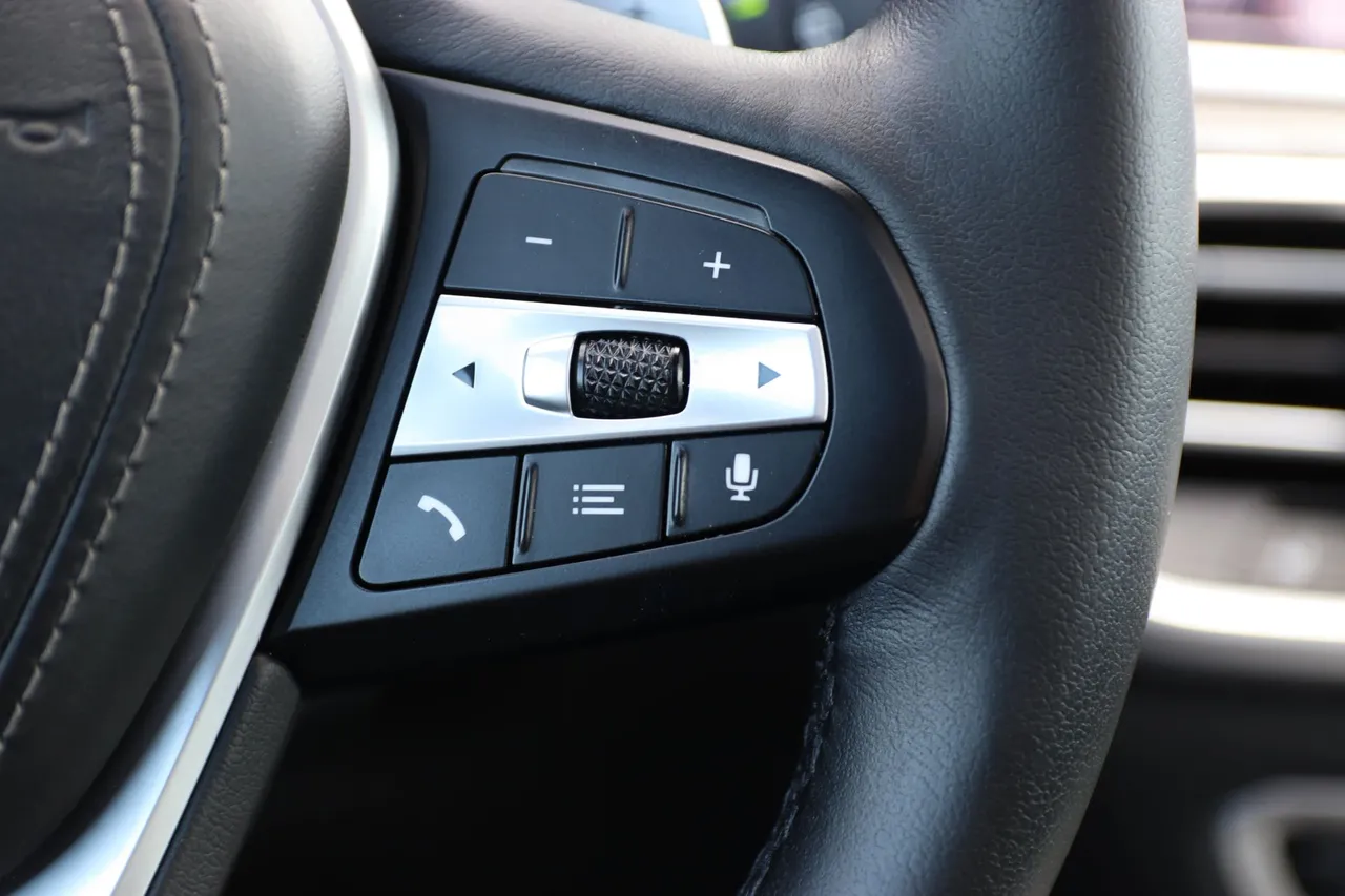 2020 BMW X5 xDrive40i Sport Utility 4D in gray — photo 21 of 31